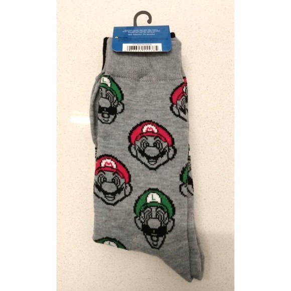 Super Mario Luigi Black Gray Crew Novelty Gamer Socks Shoe Size 6.5-12 2 Pair - Picture 4 of 5